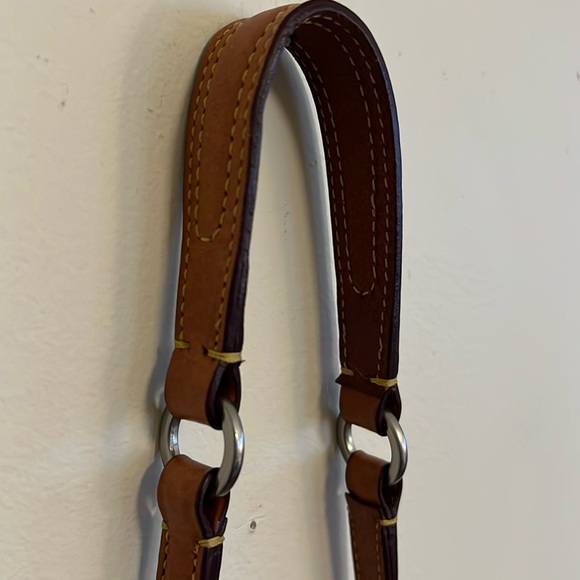 COACH Leather Crossbody Purse - Picture 4 of 11